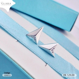 BRINCO PRATA 925 TRIÂNGULO LISO C/ DETALHE MICROZIRCÔNIAS - 10MM