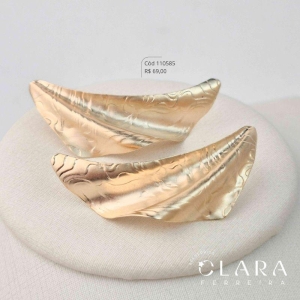 BRINCO LEQUE ONDULADO – LINHA ORGÂNICOS - 42MM - Dourado