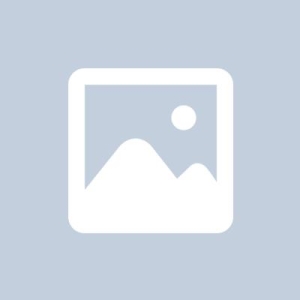 PINGENTE MENINA VAZADA MICROZIRCÔNIAS - 19MM - Dourado