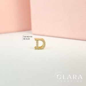 PINGENTE LETRA D MICROZIRCONIA CAIXA ALTA - 9MM - Dourado