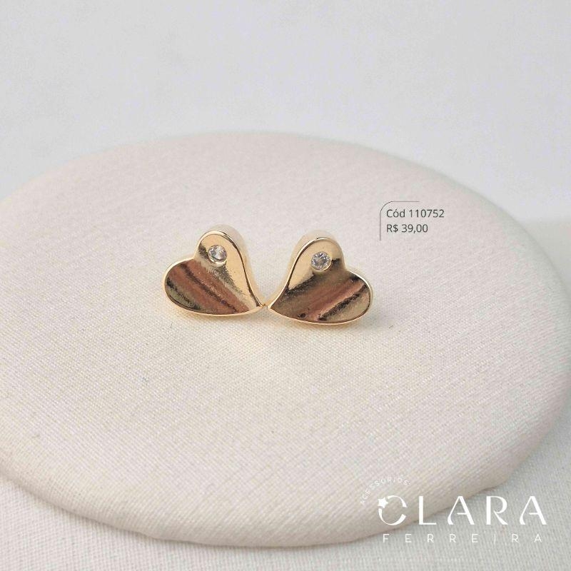 BRINCO CORAÇÃO LISO C/ 1 ZIRCÔNIA REDONDA  - 10MM - Dourado