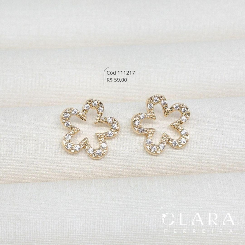 BRINCO FLOR VAZADA MICROZIRCÔNIAS - 13MM - Dourado