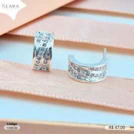 BRINCO ARGOLINHA ABERTA 3 FILEIRAS MICROZIRCONIAS - 10X5MM - Banho de Prata BRINCO ARGOLINHA ABERTA 3 FILEIRAS MICROZIRCONIAS - 10X5MM - Banho de Prata