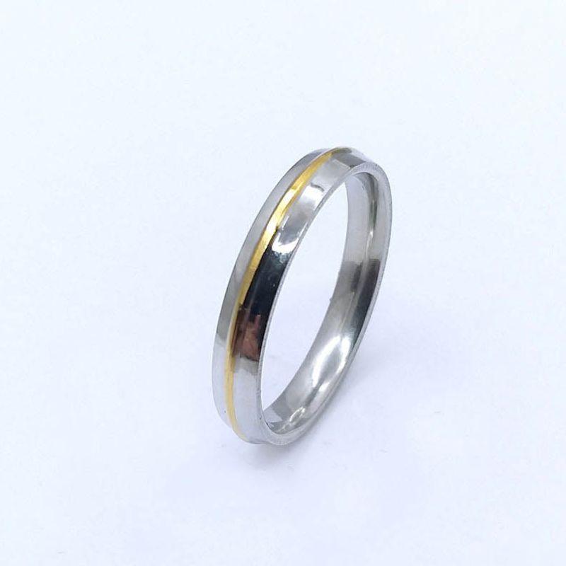 ANEL ALIANÇA AÇO INOX ANATÔMICA ABAULADA 4MM C/ 1 FIO DOURADO - Número 16/17