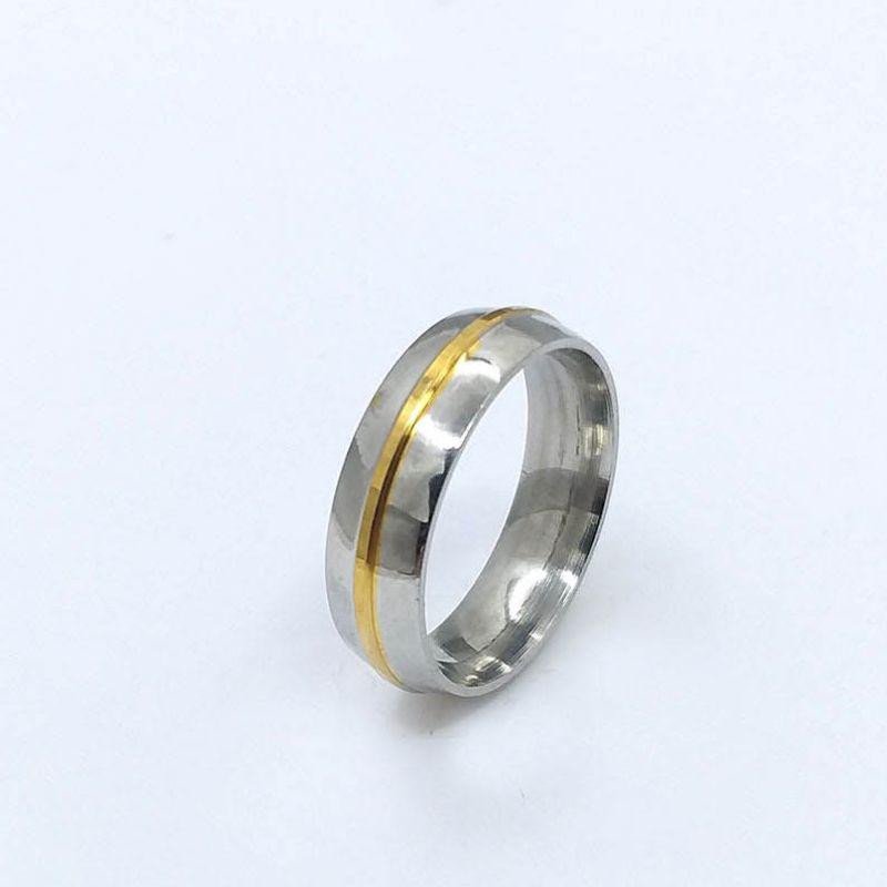 ANEL ALIANÇA AÇO INOX ANATÔMICA ABAULADA 6MM C/ 1 FIO DOURADO - Número 16/17