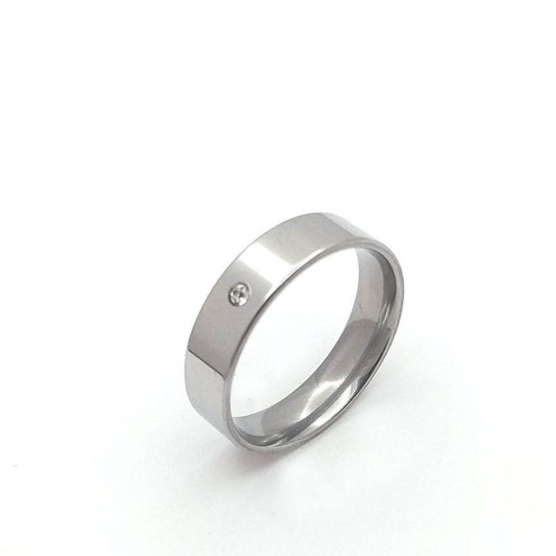 ANEL ALIANÇA AÇO INOX ANATÔMICA RETA 6MM C/ 1 ZIRCONIA - Número 22/23