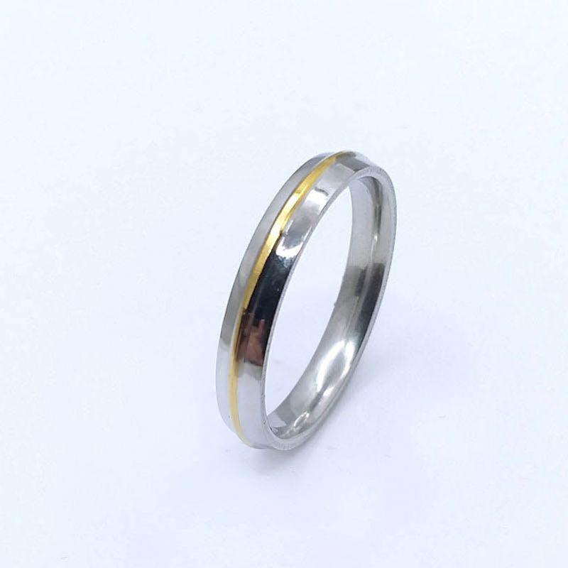 ANEL ALIANÇA AÇO INOX ANATÔMICA ABAULADA 4MM C/ 1 FIO DOURADO - Número 30/31