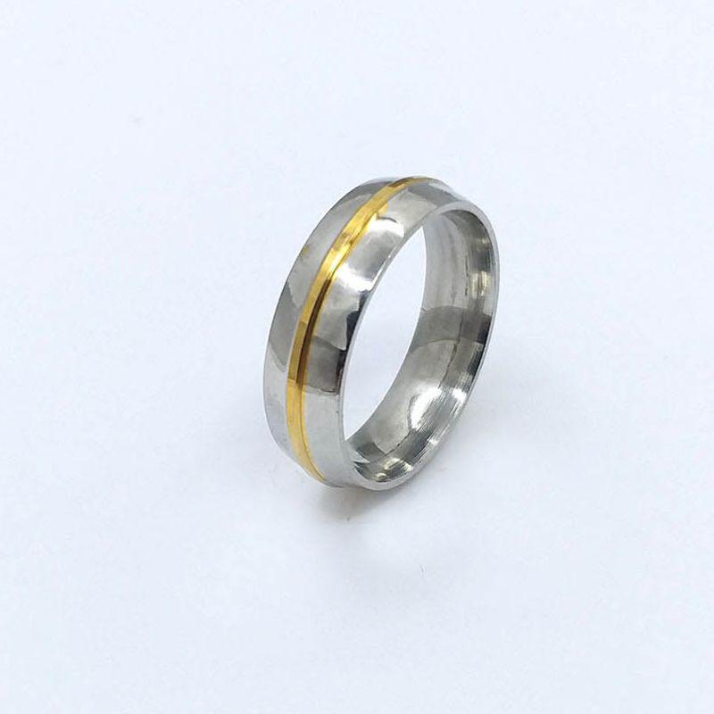 ANEL ALIANÇA AÇO INOX ANATÔMICA ABAULADA 6MM C/ 1 FIO DOURADO - Número 22/23