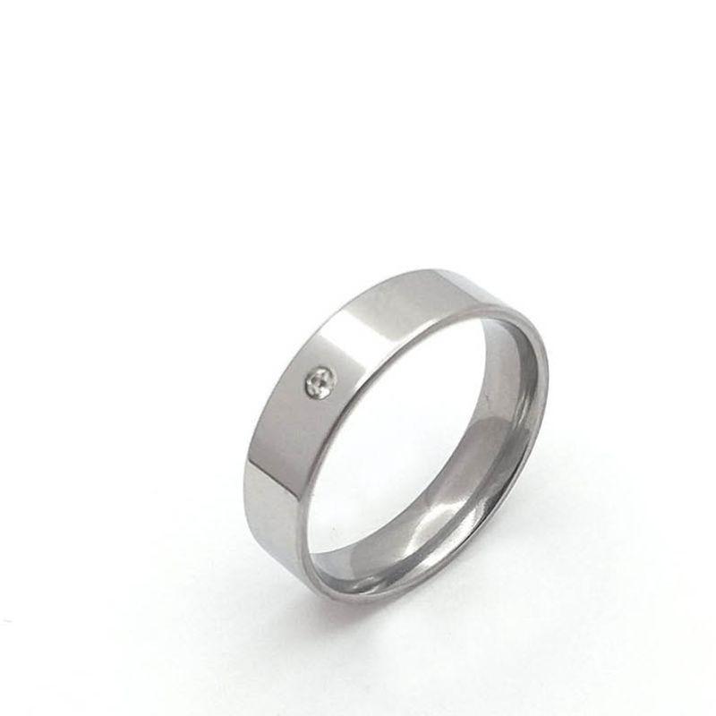 ANEL ALIANÇA AÇO INOX ANATÔMICA RETA 6MM C/ 1 ZIRCONIA - Número 20/21