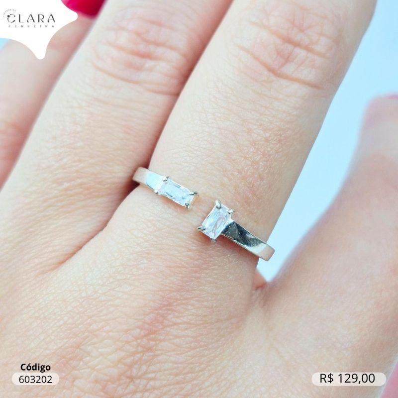 ANEL PRATA 925 ABERTO FIO LISO C/ 1 ZIRCÔNIA BAGUETE 4MM EM CADA PONTA  - 22/23