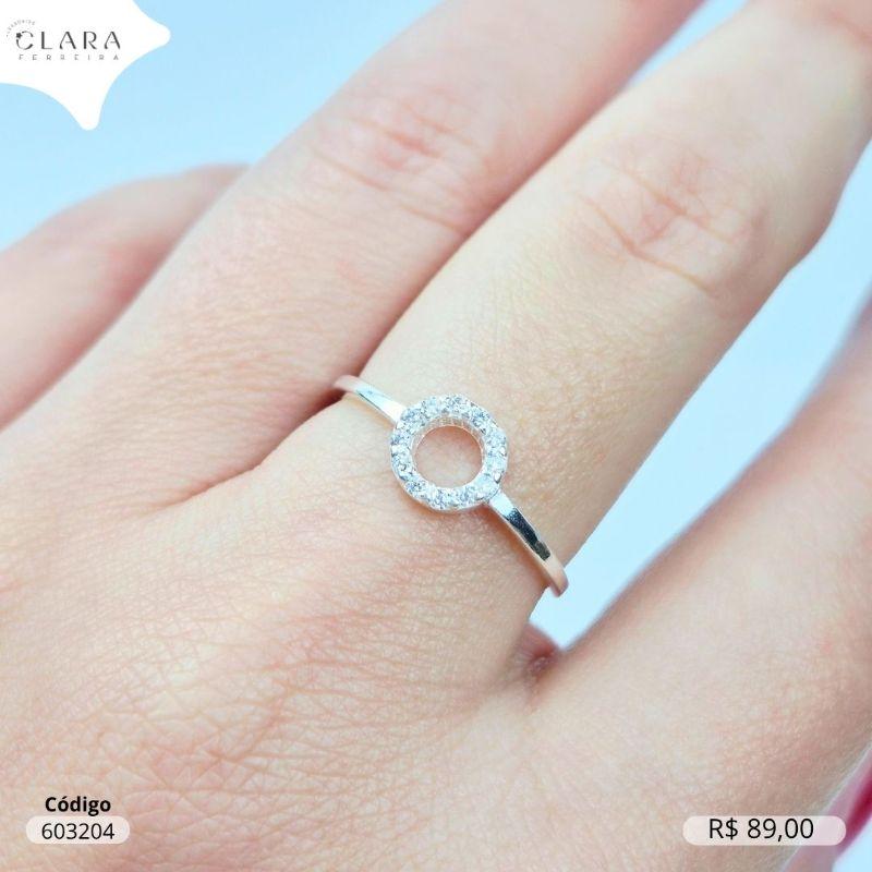 ANEL PRATA 925 FIO LISO C/ CIRCULO VAZADO MICROZIRCÔNIAS 2MM - 16/17