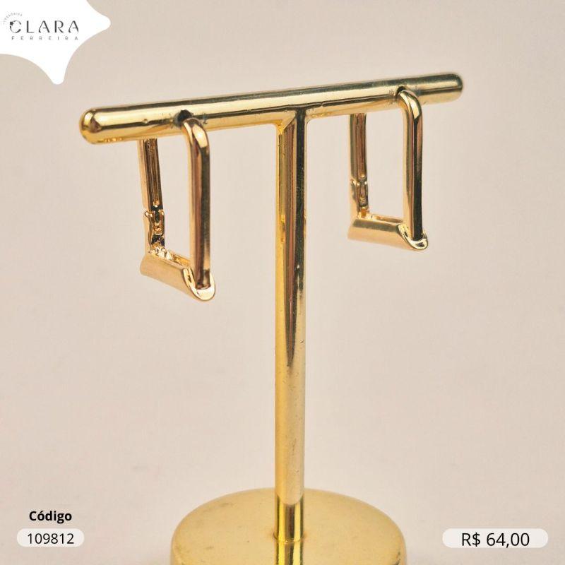 BRINCO ARGOLA CLICK QUADRADA LISA INSPIRAÇÃO - 20X2MM - Dourado
