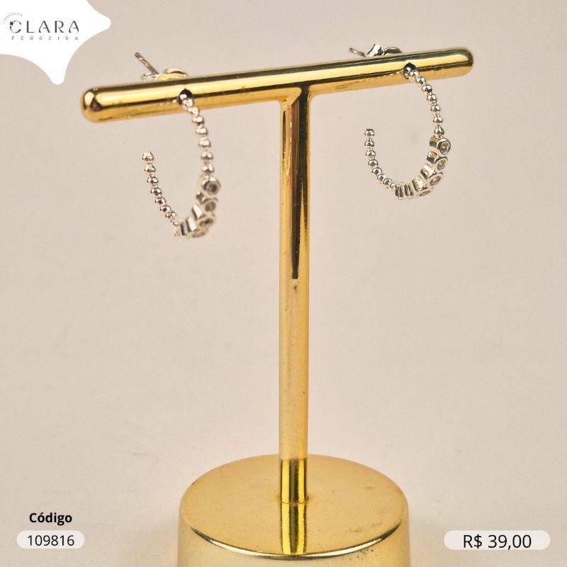 BRINCO ARGOLA FIO DE BOLINHAS C/ 6 ZIRCONIAS REDONDAS - 17X1MM - Banho de Prata