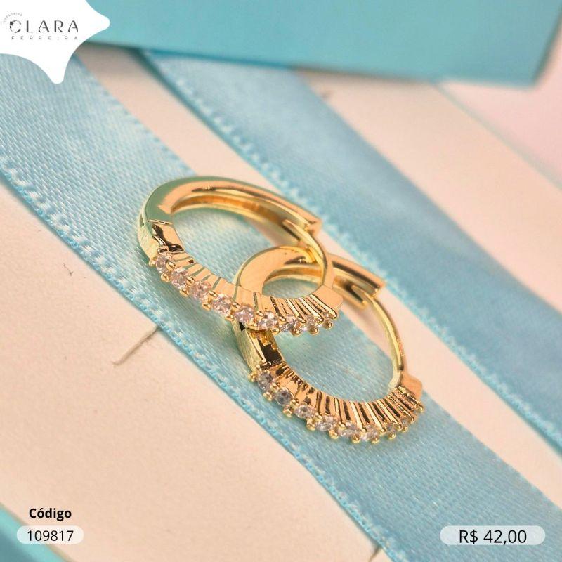 BRINCO ARGOLINHA CLICK 1 FILEIRA MICROZIRCONIAS C/ BORDA ONDULADA - 14X2MM - Dourado
