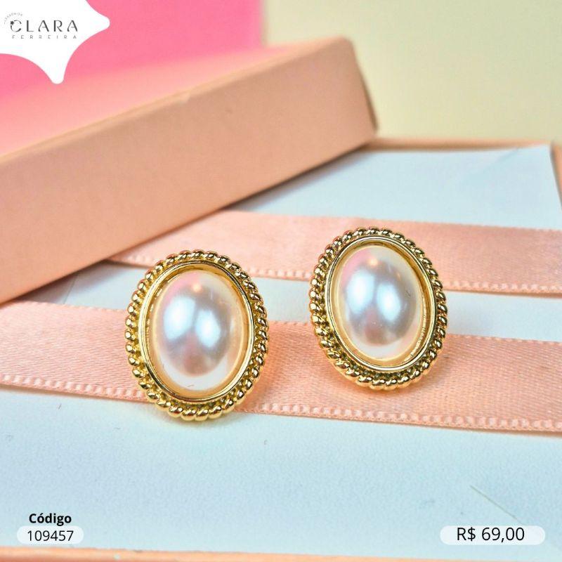 BRINCO BOTÃO OVAL C/ PEROLA NO MEIO E  BORDAS MICROZIRCONIAS - 18MM - Dourado