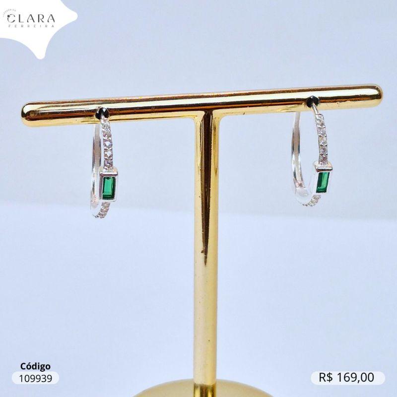 BRINCO PRATA 925 ARGOLINHA CLICK 1 FILEIRA C/ MICROZIRCÔNIAS C/ 1 ZIRCÔNIA BAGUETE FIXA CAIXA FUNDIDA - 19X2MM
