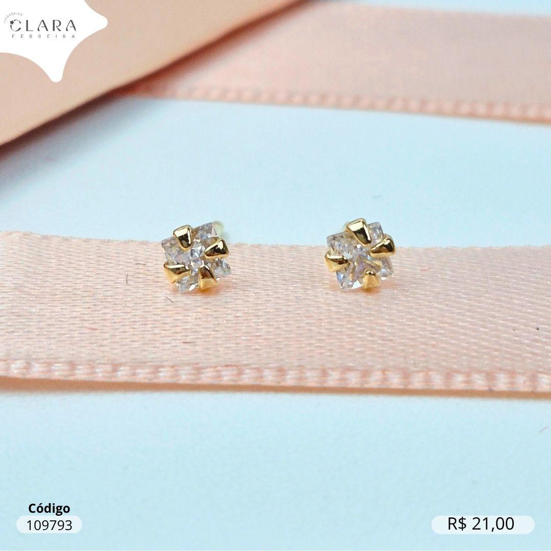 BRINCO SOLITARIO ZIRCONIA QUADRADA 3MM BASE 4 GARRAS CAIXA BAIXA - Dourado