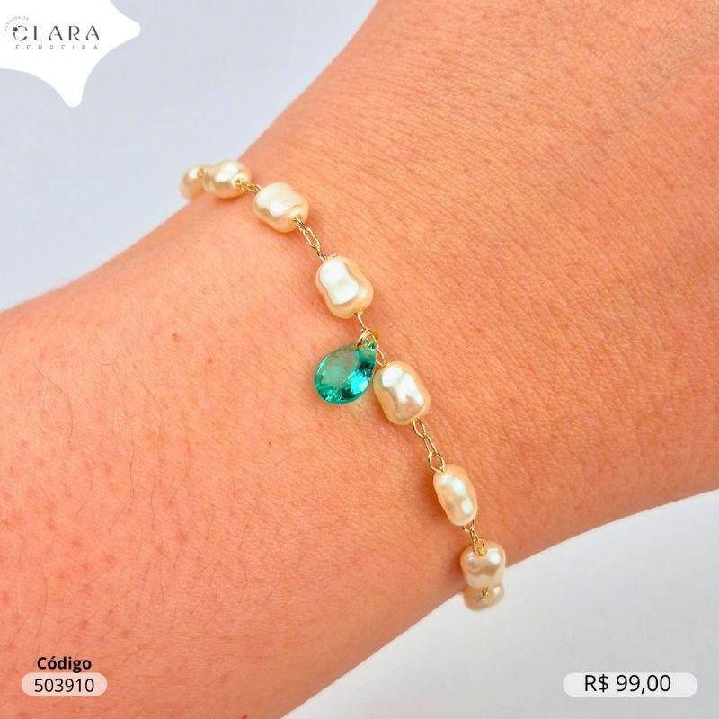 PULSEIRA FIO DE PEROLAS BARROCAS OVAIS C/ 1 ZIRCONIA GOTA VERDE 8MM PENDURADA  - 17CM - Dourado