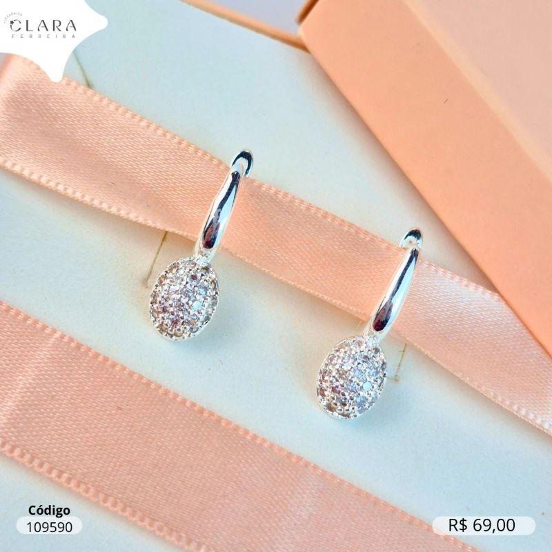 BRINCO ARGOLINHA CLICK GOTA LISA C/ CHUVEIRINHO OVAL MICROZIRCONIAS 9MM FIXO - 13X2MM - Banho de Prata