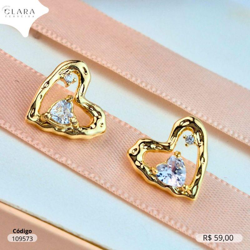 BRINCO CORAÇÃO VAZADO ONDULADO C/ 1 ZIRCONIA CORAÇÃO 5MM  - 13MM - Dourado EDIÇÃO LIMITADA