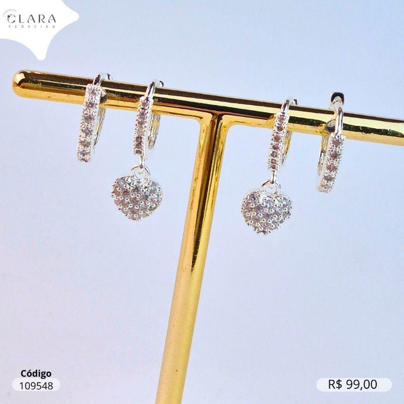 BRINCO KIT DUO ARGOLINHAS CLICK 1 FILEIRA MICROZIRCONIAS MISTA: 1 ARGOLINHA COM CHUVERINHO CORAÇÃO MICROZIRCONIAS 7MM PENDURADO E 1 ARGOLINHA - 12X2MM - Banho de Prata