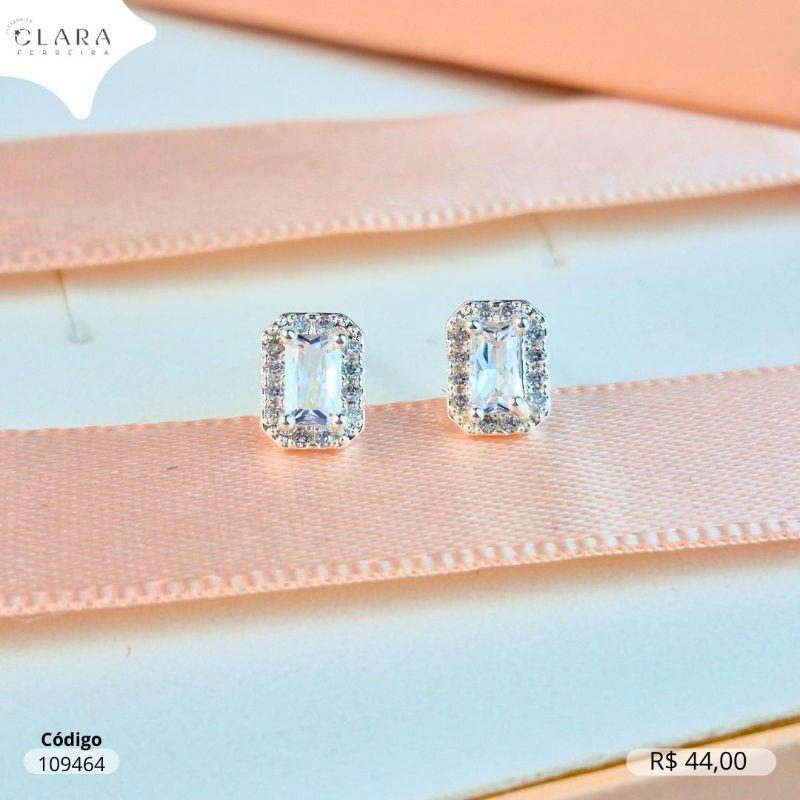 BRINCO ZIRCONIA RETANGULAR 4MM ADORNADA MICROZIRCONIAS - 5MM - Banho de Prata