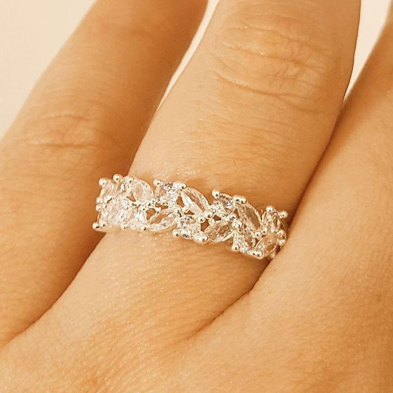 ANEL FOLHAGEM C/ ZIRCONIAS NAVETE E ZIRCONIAS REDONDAS  - Banho de Prata