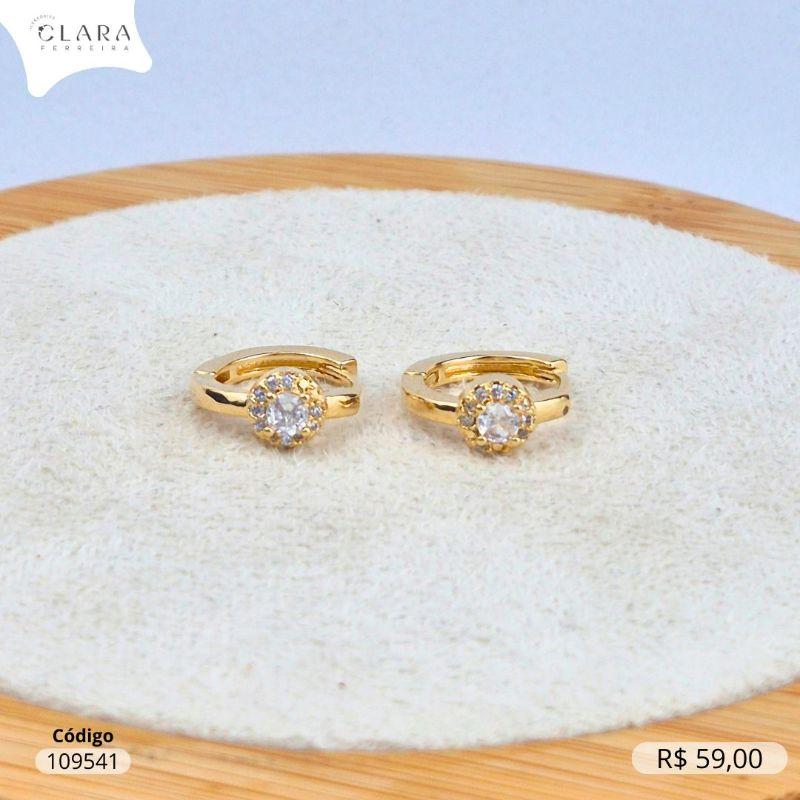 BRINCO ARGOLINHA CLICK C/ 1 ZIRCONIA REDONDA 3MM ADORNADA MICROZIRCONIAS - 12X2MM - Dourado