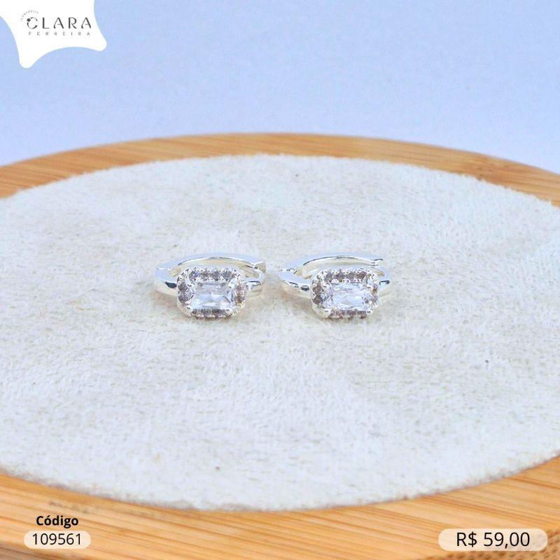 BRINCO ARGOLINHA CLICK COM ZIRCONIA RETANGULAR 4MM ADORNADA MICROZIRCONIAS - 12X2MM - Banho de Prata