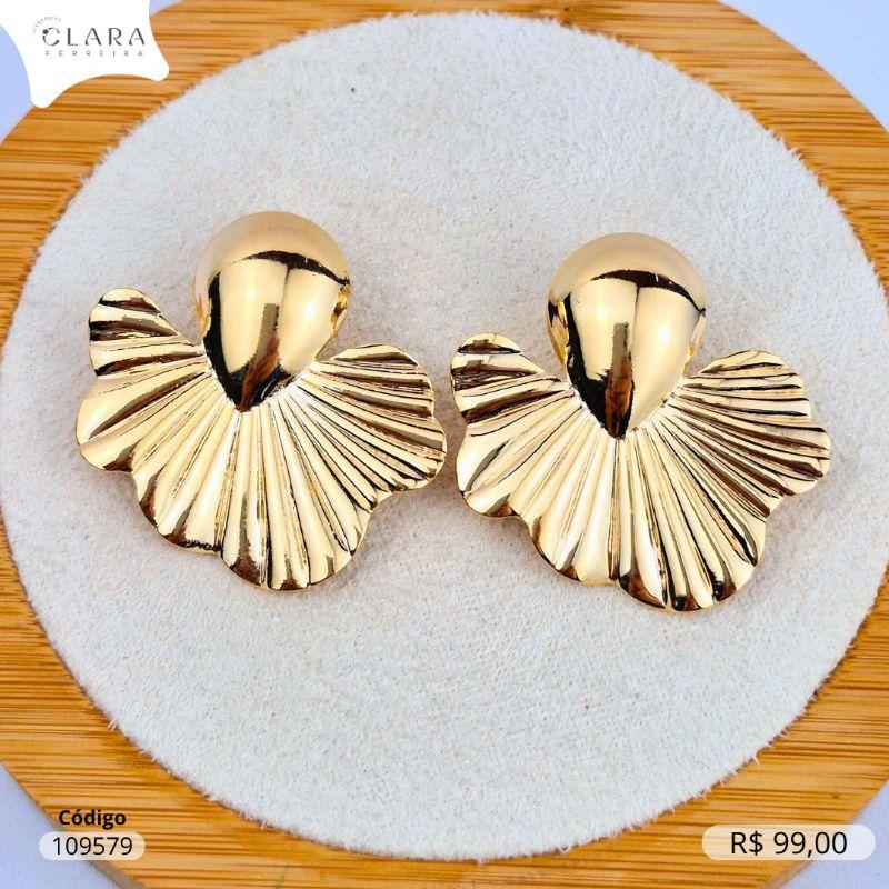 BRINCO LEQUE C/ BASE GOTA - LINHA ORGÂNICOS  - Dourado-EDIÇÃO LIMITADA