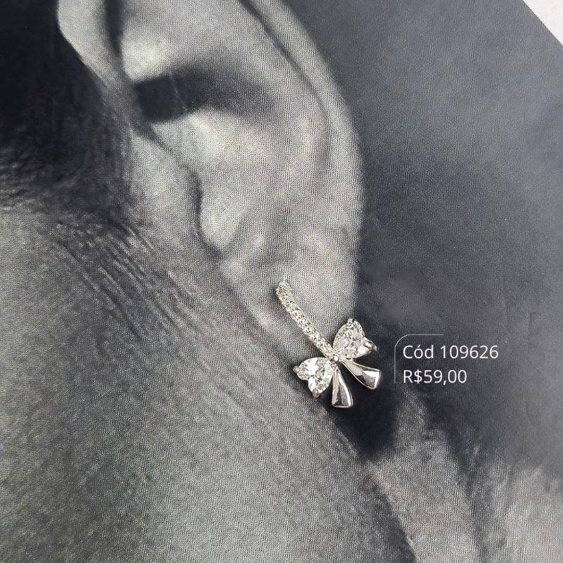 BRINCO FIO MICROZIRCONIA C/ LAÇO ZIRCONIA CORAÇÃO - 9MM - Banho de Prata