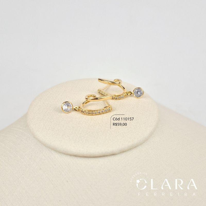 BRINCO SILHUETA 2 FIOS: 1 LISO E 1 C/ MICROZIRCÔNIAS, C/ 1 TIFFANY REDONDA 6MM PENDURADA - Dourado