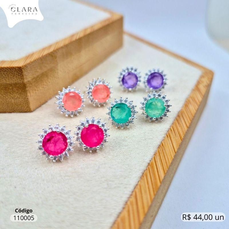 BRINCO ZIRCONIA REDONDA 6MM COLORIDA ADORNADA MICROZIRCONIAS - 6MM - Banho de Prata