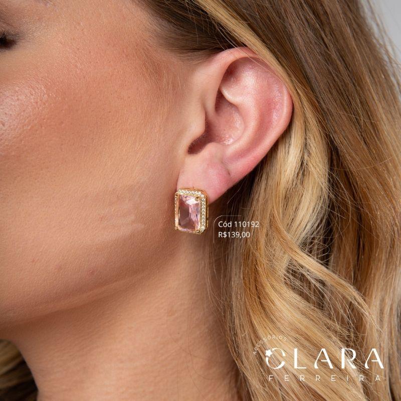 BRINCO ZIRCÔNIA RETANGULAR 14MM ADORNADA MICROZIRCÔNIAS - EDIÇÃO LIMITADA - 17MM - Dourado - PEÇA VENDIDA