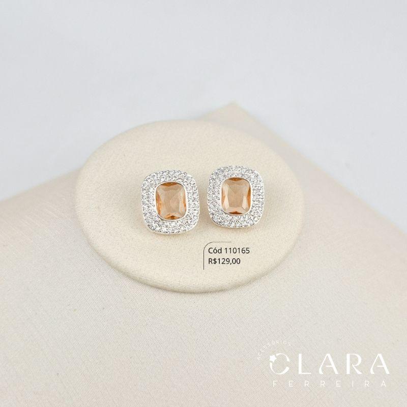 BRINCO ZIRCÔNIA RETANGULAR ADORNADA C/ 2 FILEIRAS MICROZIRCÔNIAS - 16MM - Banho de Prata - PEÇA VENDIDA