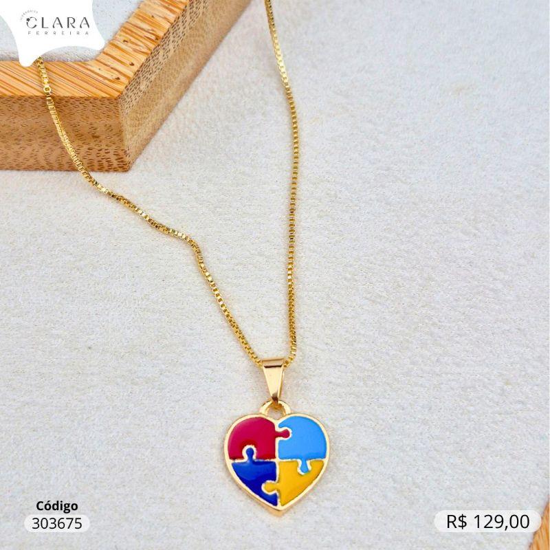 COLAR VENEZIANA C/ PINGENTE CORAÇÃO QUEBRA CABEÇA  SIMBOLO DO AUTISMO 11MM PENDURADO - Dourado