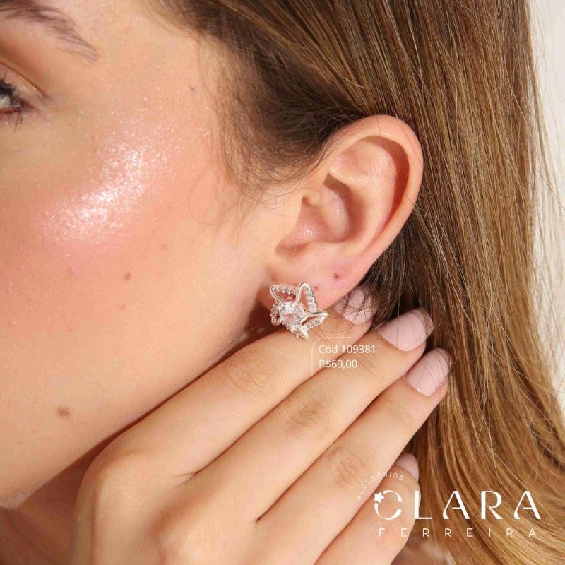 BRINCO ESTRELA MICROZIRCONIAS VAZADA C/ ZIRCONIA REDONDA 6MM NO MEIO - 16MM - Banho de Prata