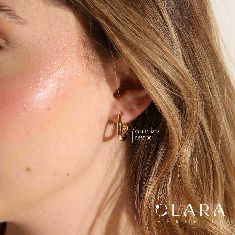 BRINCO ARGOLINHA CLICK FINA LISA C/ PARTE INFERIOR RETA - 17X4MM - Dourado