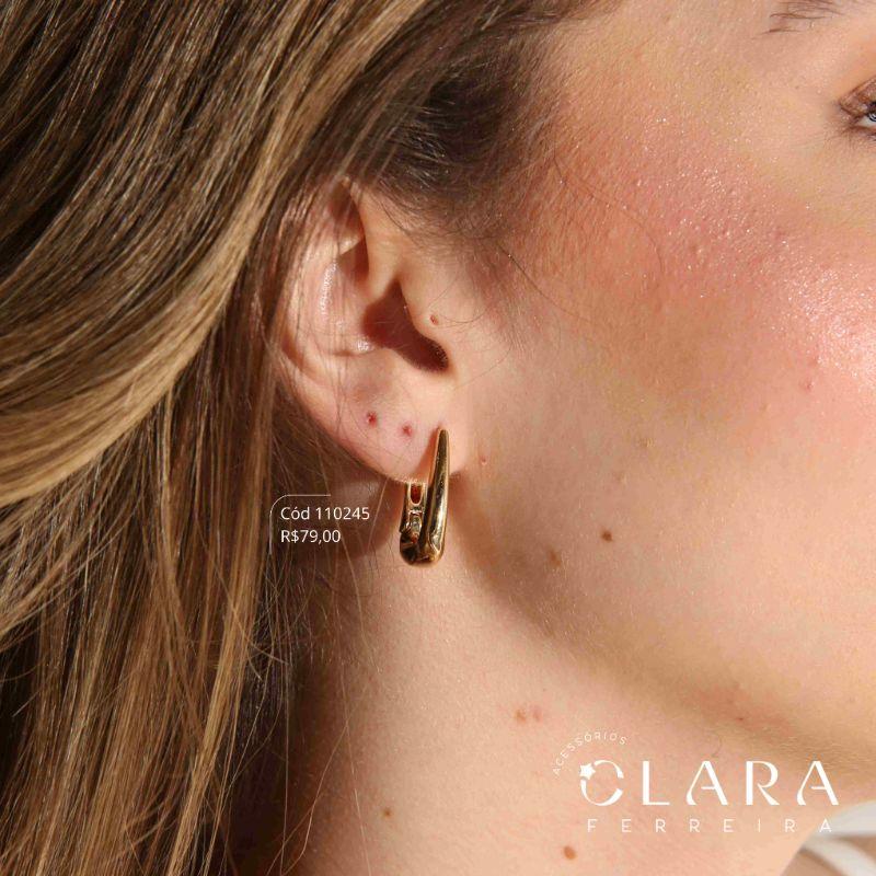 BRINCO ARGOLINHA CLICK FINA LISA C/ PARTE INFERIOR RETA - 22X4MM - Dourado