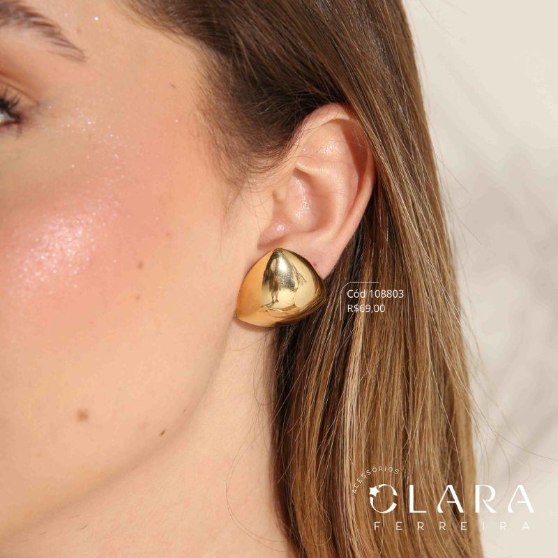 BRINCO BOTÃO TRIANGULO LISO 25MM - LINHA ORGÂNICOS  - Dourado