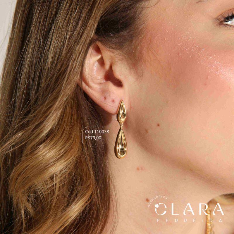 BRINCO GOTA FINA LISA 20MM NA BASE GOTA FINA LISA 15MM - LINHA ORGÂNICOS - Dourado - PEÇA VENDIDA