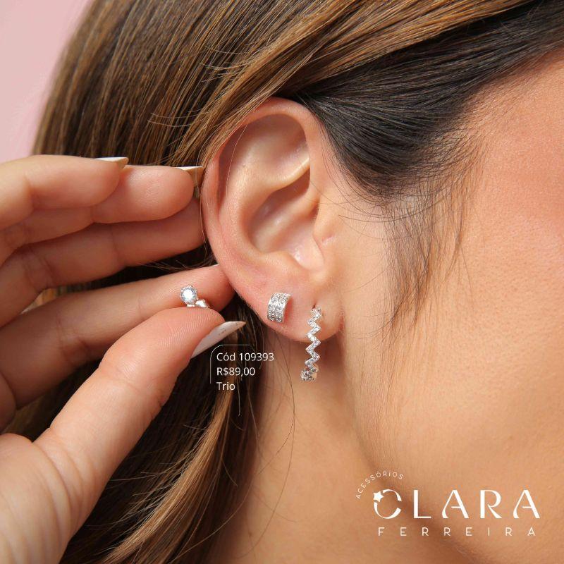 BRINCO KIT TRIO 3 BRINCOS MISTOS, 1 ARGOLA 1 FILEIRA MICROZIRCONIAS ZIG ZAG, 1 ARGOLINHA 2 FILEIRAS MICROZIRCONIAS E 1 PONTO DE LUZ ZIRCONIA REDONDA 3MM CAIXA COROA 6 GARRAS  - Banho de Prata