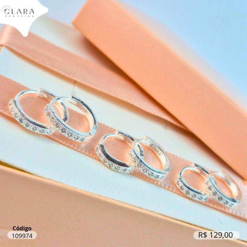 BRINCO KIT TRIO ARGOLINHA CLICK 1 FILEIRA MICROZIRCONIAS BORDAS QUADRADAS C/ BOLINHAS E LATERAL LISA - 10,12 E 14X2MM - Banho de Prata