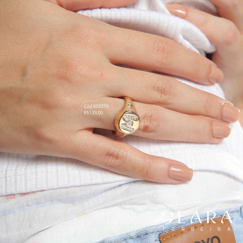 ANEL AJUSTÁVEL LETRA MICROZIRCÔNIAS - Dourado