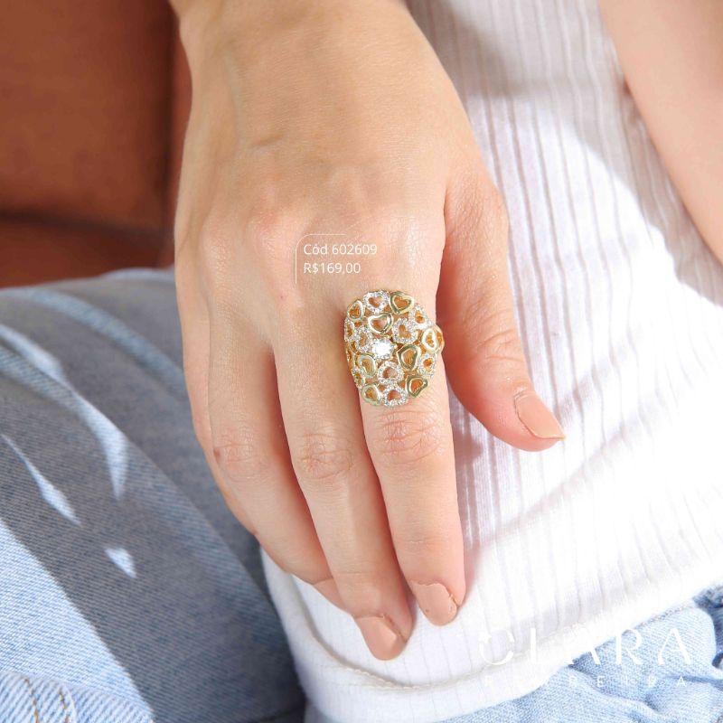 ANEL MAX PIZZA CORAÇÕES MICROZIRCONIA E CORAÇÕES LISOS VAZADOS INTERCALADOS C/ ZIRCONIA REDONDA 4MM NO MEIO - Dourado