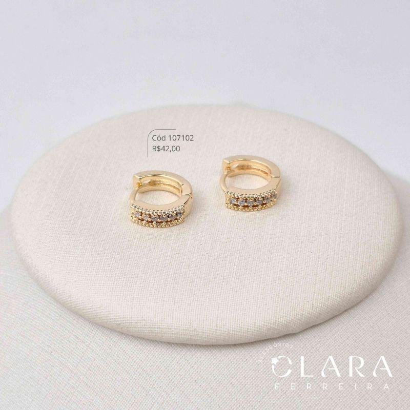 BRINCO ARGOLINHA CLICK 1 FILEIRA MICROZIRCONIA C/ LATERAL VAZADA - 10X3MM - Dourado