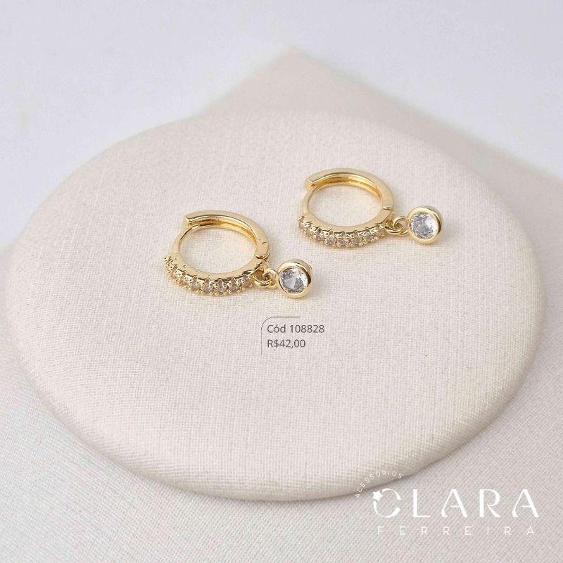 BRINCO ARGOLINHA CLICK 1 FILEIRA MICROZIRCONIAS C/ ZIRCONIA REDONDA 4MM CAIXA FUNDIDA PENDURADA  - 12X2MM - Dourado