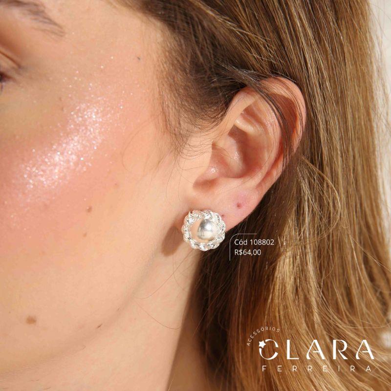 BRINCO BOTÃO REDONDO LISO C/ BORDA CORDÃO BAIANO - 14MM - Banho de Prata