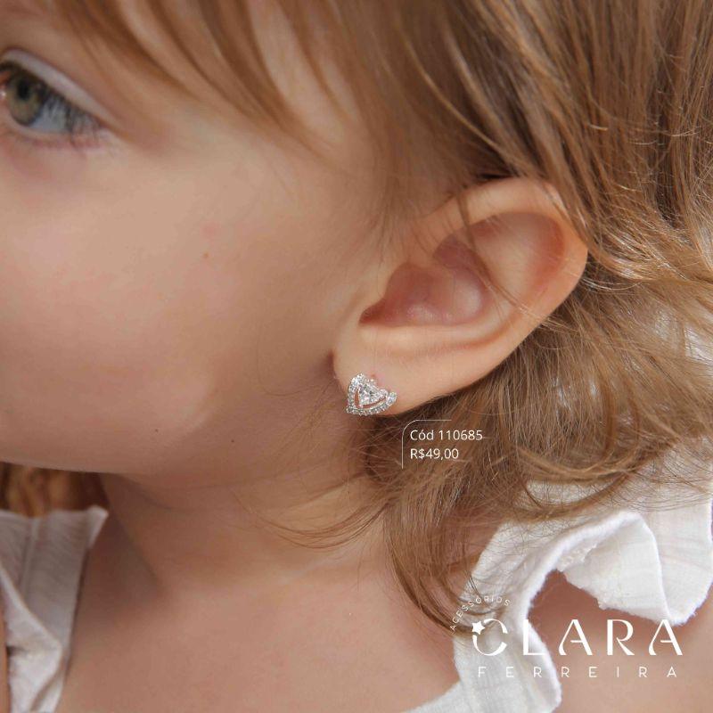 BRINCO INFANTIAL ZIRCÔNIA CORAÇÃO ADORNADO MICROZIRCÔNIAS - CLARINHA KIDS - 9MM - Banho de Prata