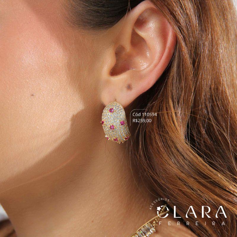 BRINCO SILHUETA 11 FILEIRAS MICROZIRCÔNIAS - EDIÇÃO LIMITADA - 26MM - Dourado